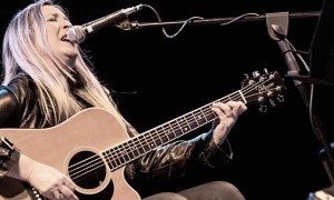 Aurora Beltrán de Tahúres Zurdos el 29 de Septiembre en Murcia