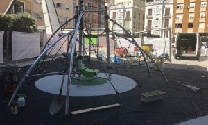 La Plaza de Europa ofrece una novedosa zona de juegos infantiles